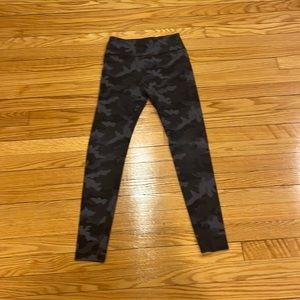 Wild Fable by Target Juniors Camo Leggings Size XS